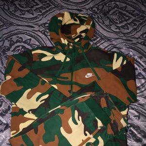 Nike sportswear hoodie & Jogger set**